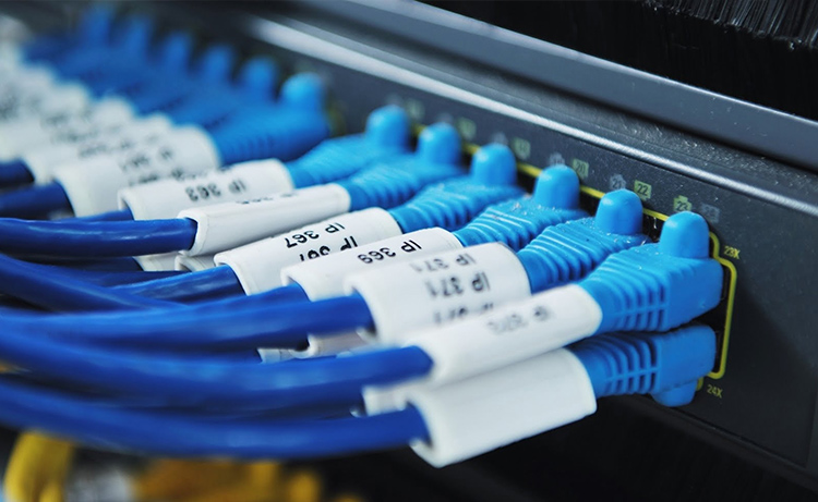 Nettverk og datakabel